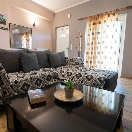 Dream House Apartment Preveza Bagian luar foto